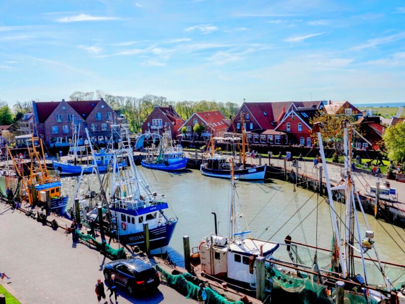 Im Kutterhafen von Neuharlingersiel
